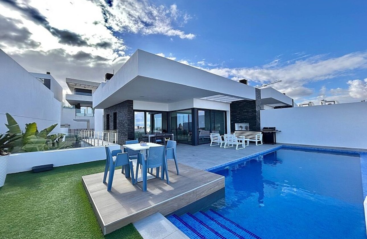 Resale - Villa - Ciudad Quesada