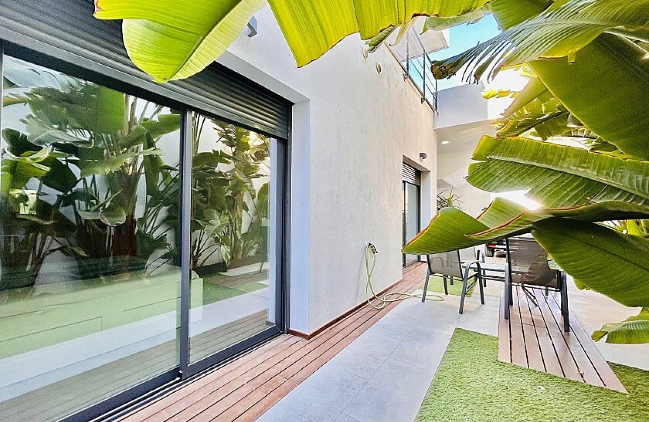 Resale - Villa - Ciudad Quesada