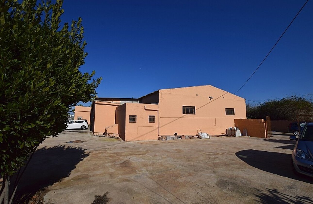 Resale - Villa - Los Montesinos