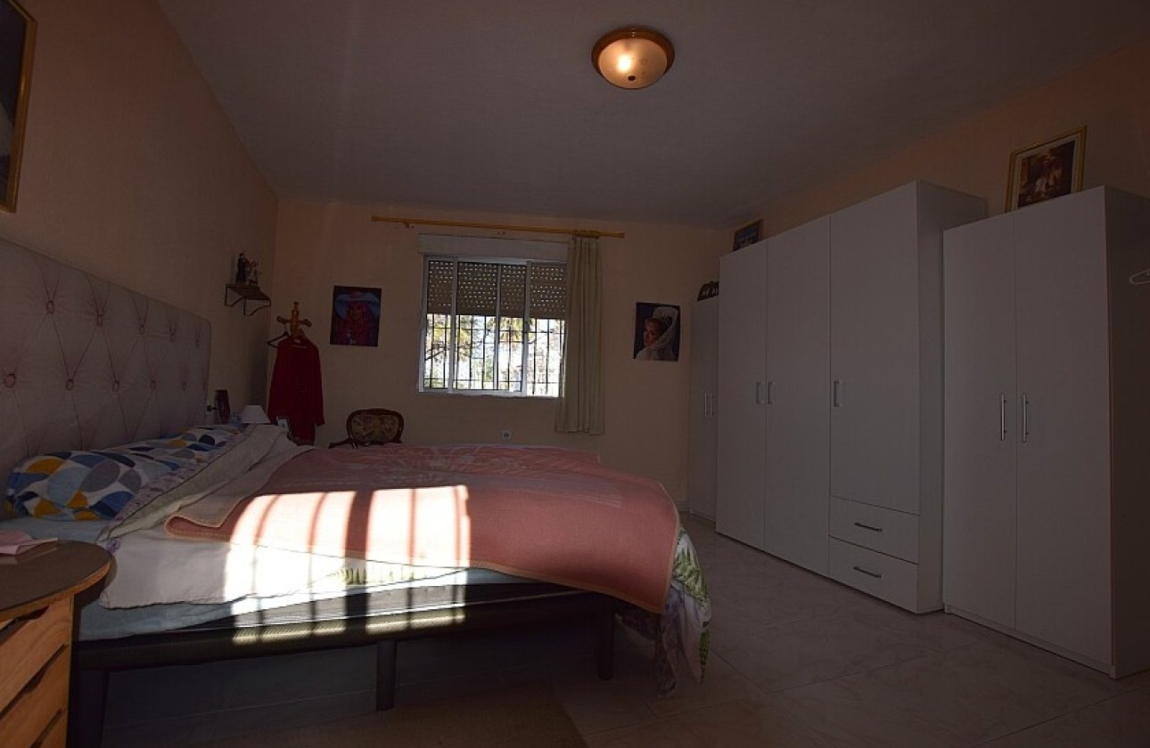 Resale - Villa - Los Montesinos