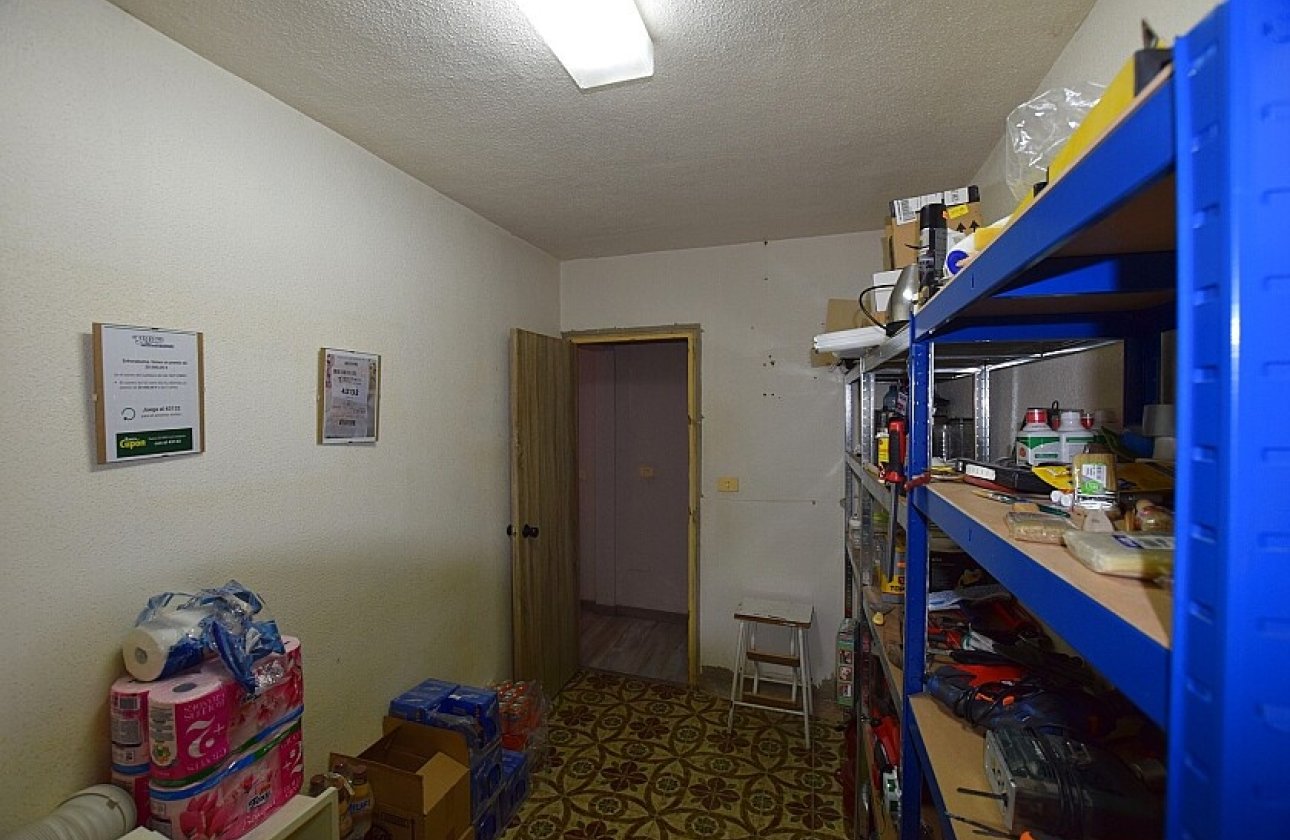 Resale - Villa - Los Montesinos