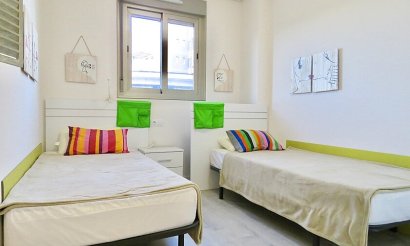 Resale - Apartment / flat - Orihuela Costa - Villamartín