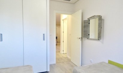 Resale - Apartment / flat - Orihuela Costa - Villamartín