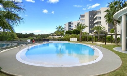 Resale - Apartment / flat - Orihuela Costa - Villamartín