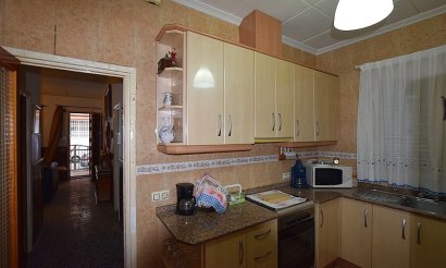 Resale - Villa - Torrevieja - Playa del Cura