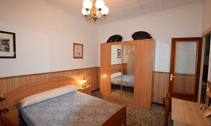 Resale - Villa - Torrevieja - Playa del Cura