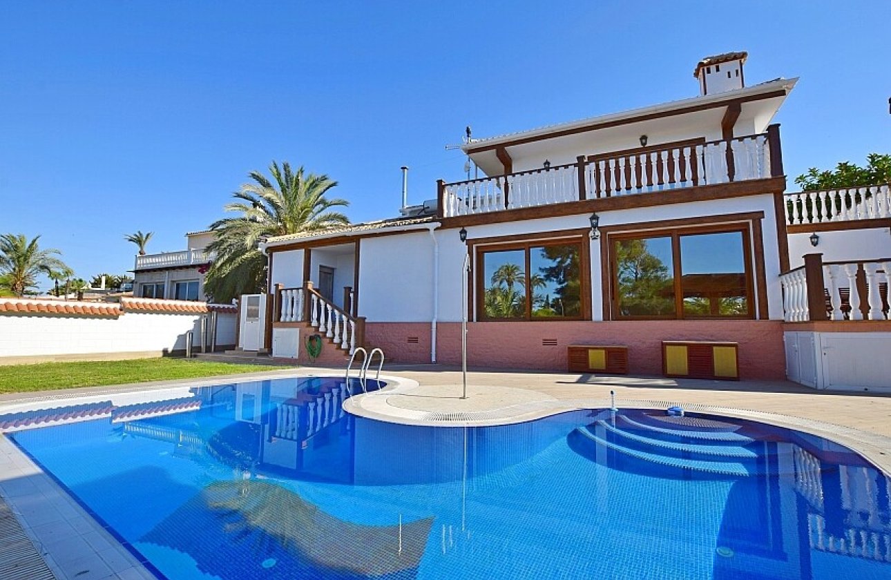 Resale - Villa - Orihuela Costa