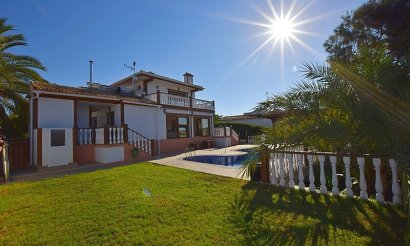 Resale - Villa - Orihuela Costa