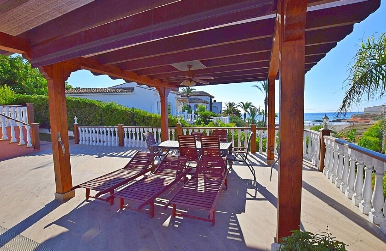 Resale - Villa - Orihuela Costa