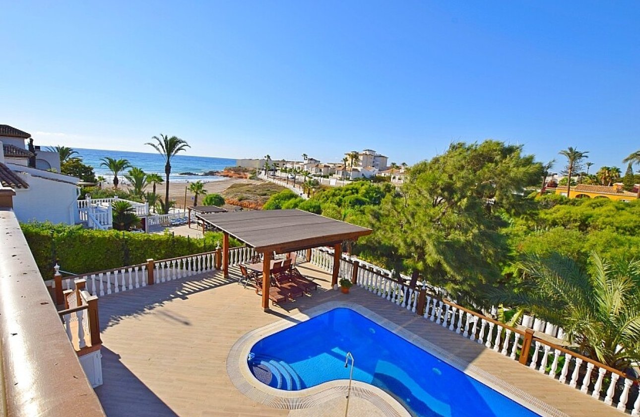 Resale - Villa - Orihuela Costa
