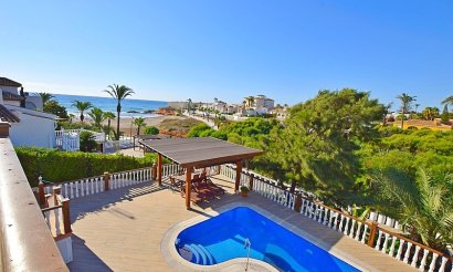 Resale - Villa - Orihuela Costa
