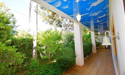 Resale - Villa - Orihuela Costa