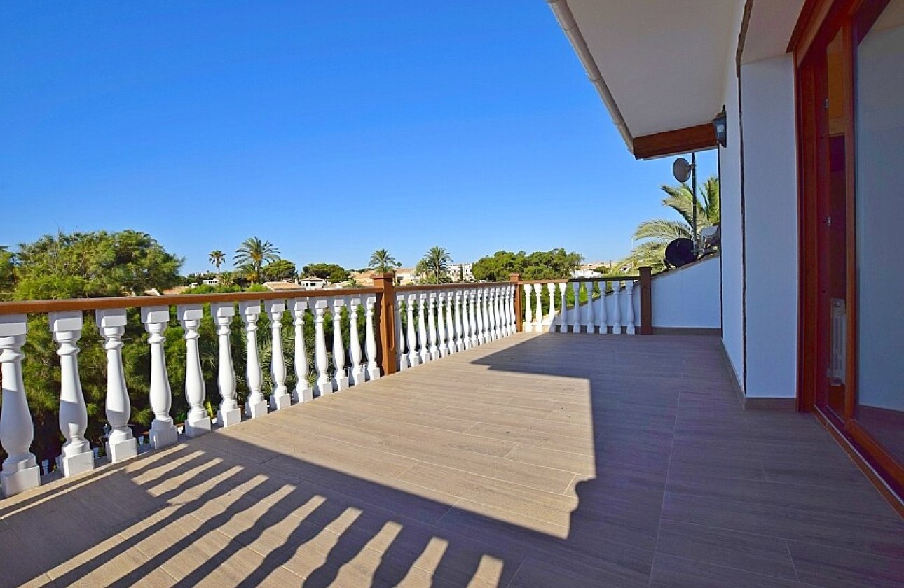 Resale - Villa - Orihuela Costa