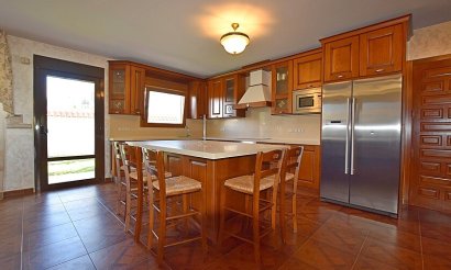 Resale - Villa - Orihuela Costa