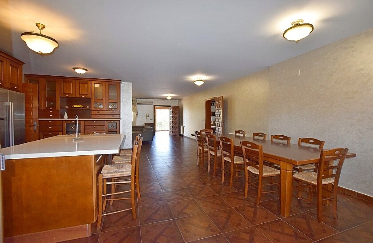 Resale - Villa - Orihuela Costa