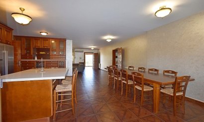 Resale - Villa - Orihuela Costa