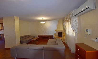 Resale - Villa - Orihuela Costa