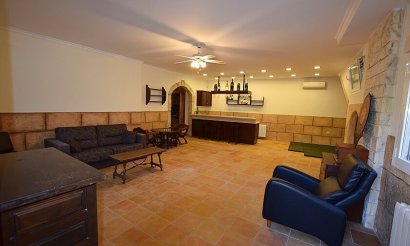 Resale - Villa - Orihuela Costa