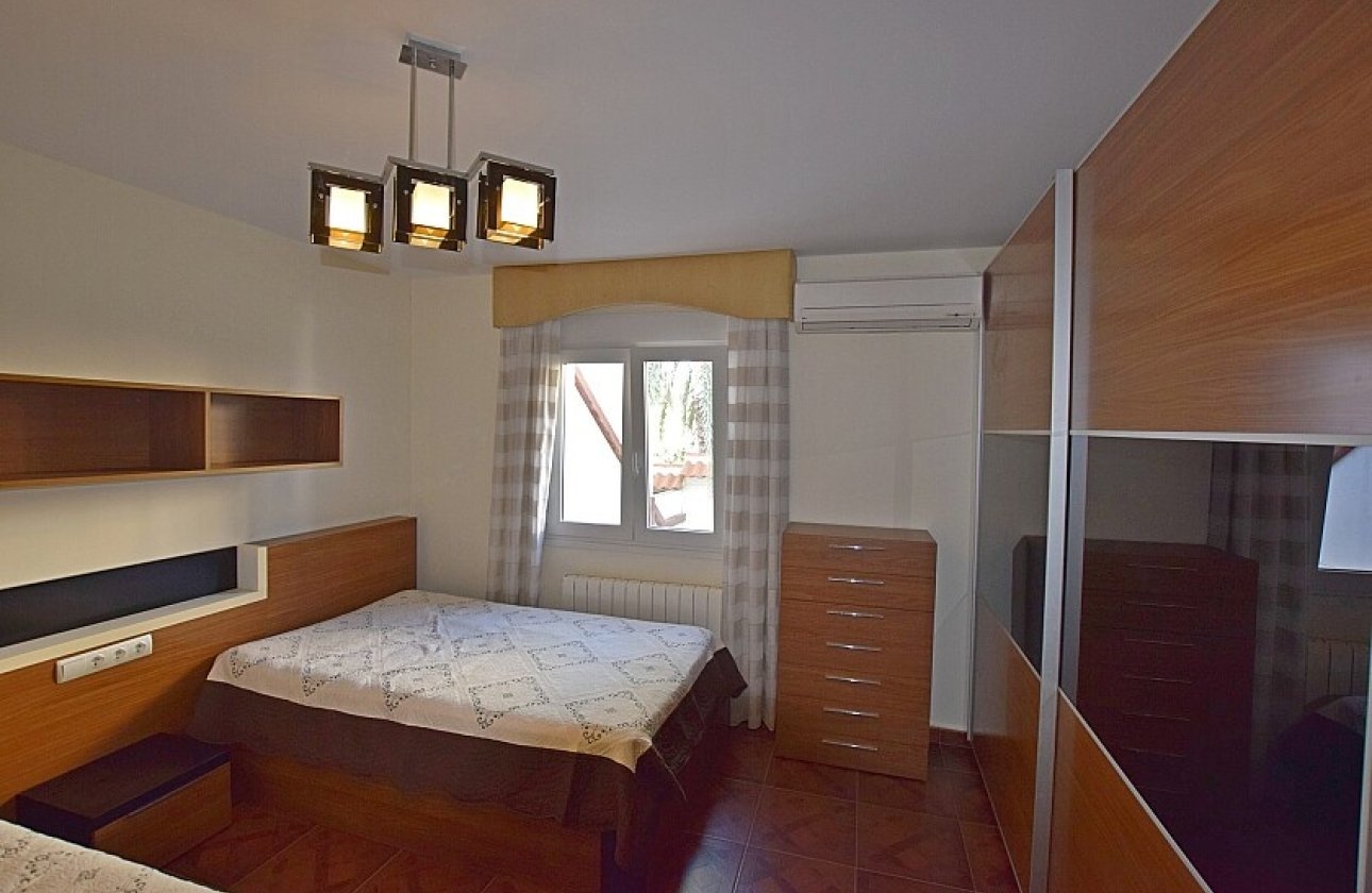 Resale - Villa - Orihuela Costa