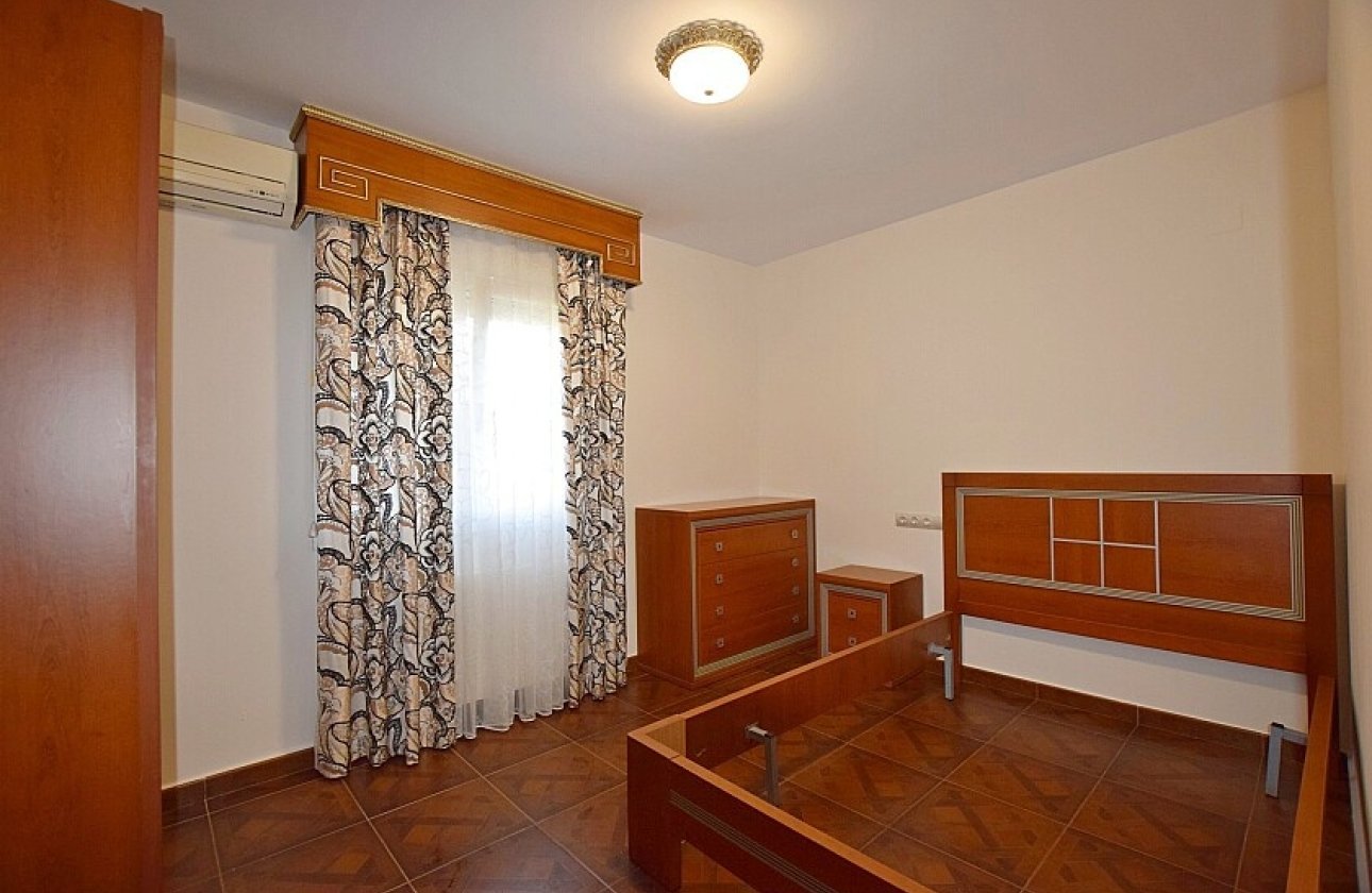 Resale - Villa - Orihuela Costa