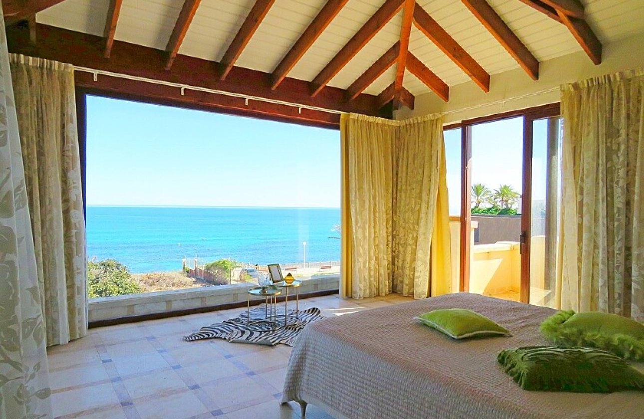 Resale - Villa - Orihuela Costa - Cabo Roig