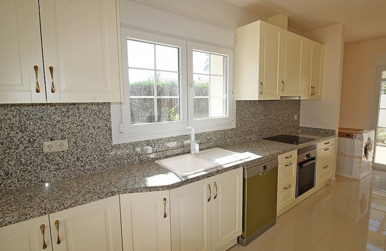 Resale - Villa - Orihuela Costa - Cabo Roig