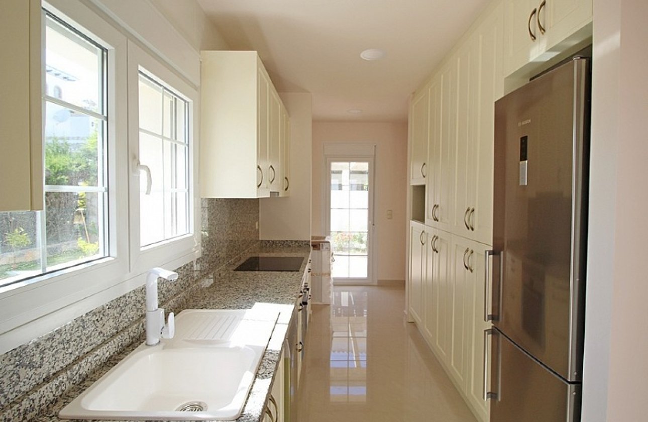 Resale - Villa - Orihuela Costa - Cabo Roig