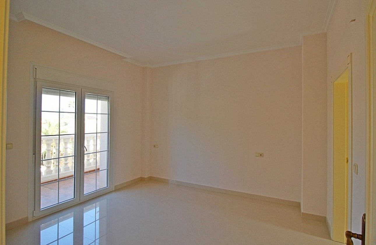 Resale - Villa - Orihuela Costa - Cabo Roig