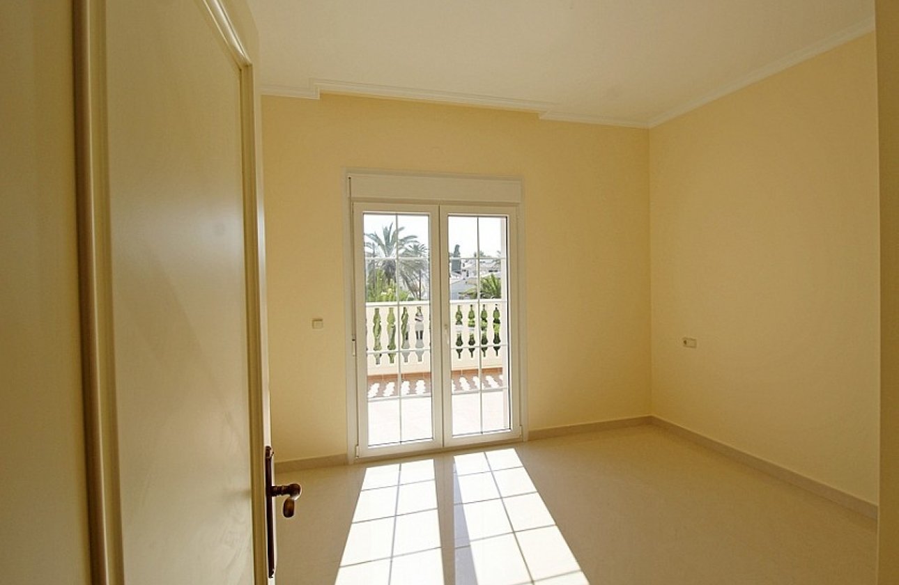 Resale - Villa - Orihuela Costa - Cabo Roig