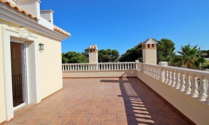 Resale - Villa - Orihuela Costa - Cabo Roig
