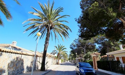 Resale - Villa - Orihuela Costa - Cabo Roig