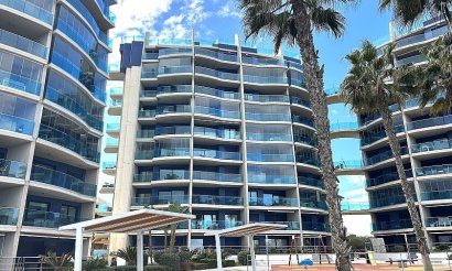 Resale - Apartment / flat - Punta Prima