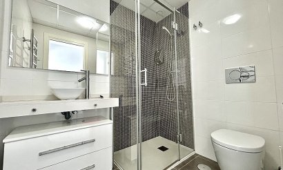 Resale - Apartment / flat - Punta Prima