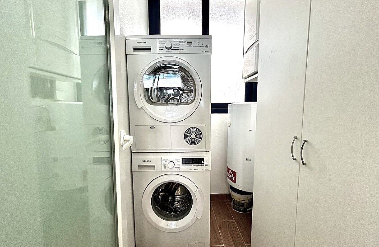 Resale - Apartment / flat - Punta Prima