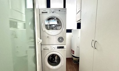 Resale - Apartment / flat - Punta Prima