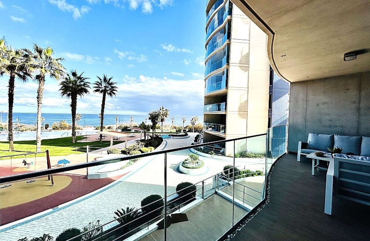 Resale - Apartment / flat - Punta Prima