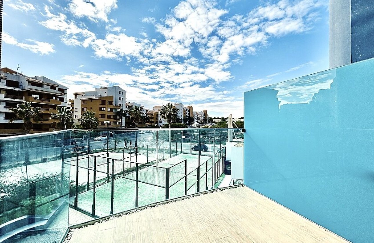 Resale - Apartment / flat - Punta Prima