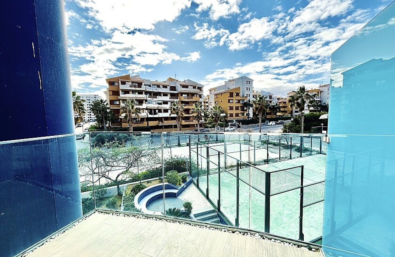 Resale - Apartment / flat - Punta Prima