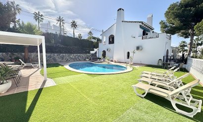 Resale - Villa - Orihuela Costa - Villamartín