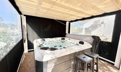 Resale - Villa - Orihuela Costa - Villamartín