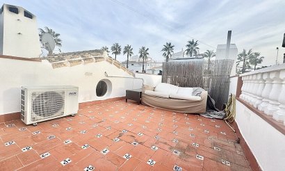 Resale - Villa - Orihuela Costa - Villamartín