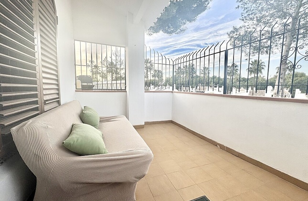Resale - Villa - Orihuela Costa - Villamartín