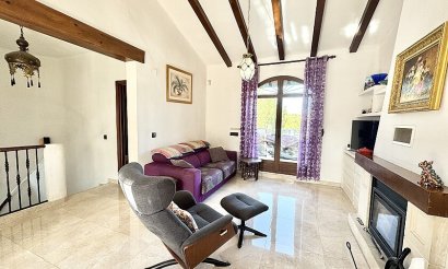 Resale - Villa - Orihuela Costa - Villamartín