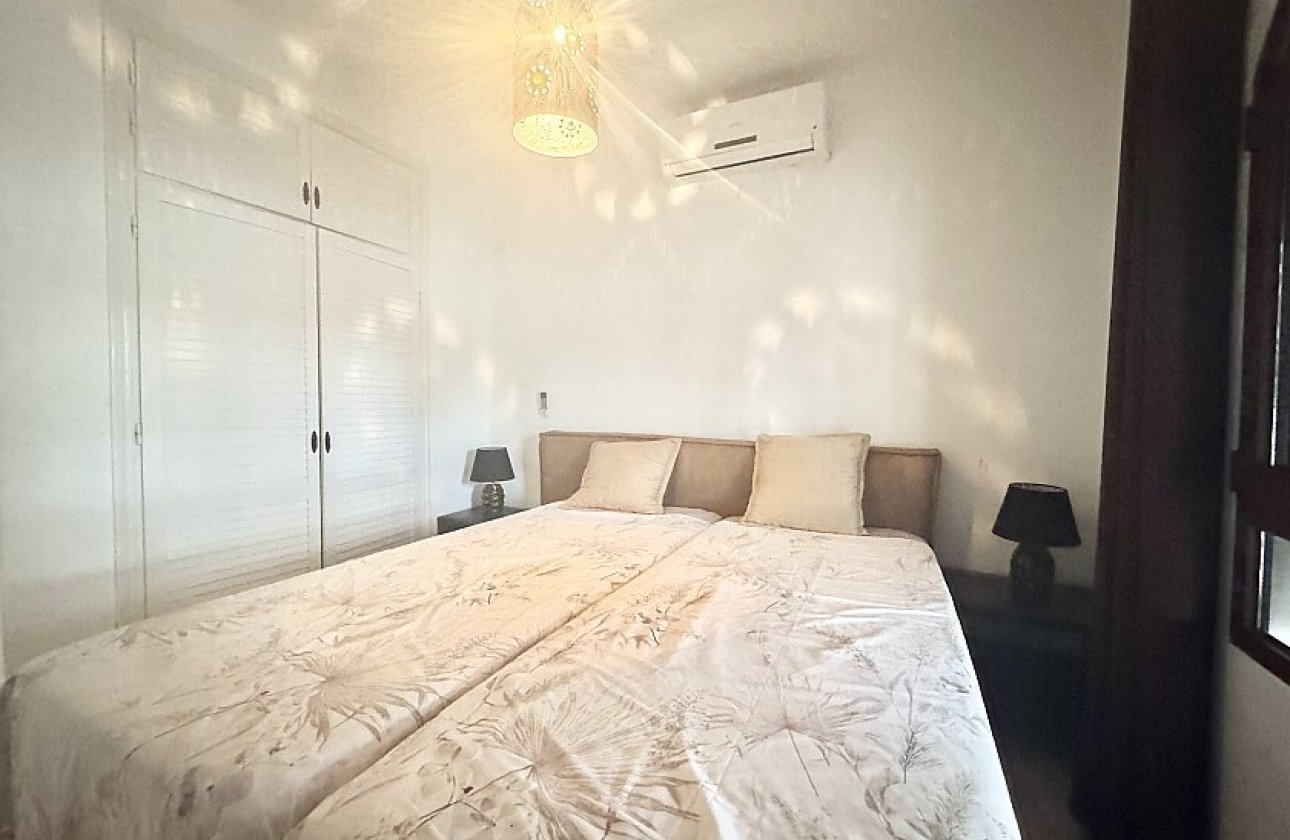 Resale - Villa - Orihuela Costa - Villamartín