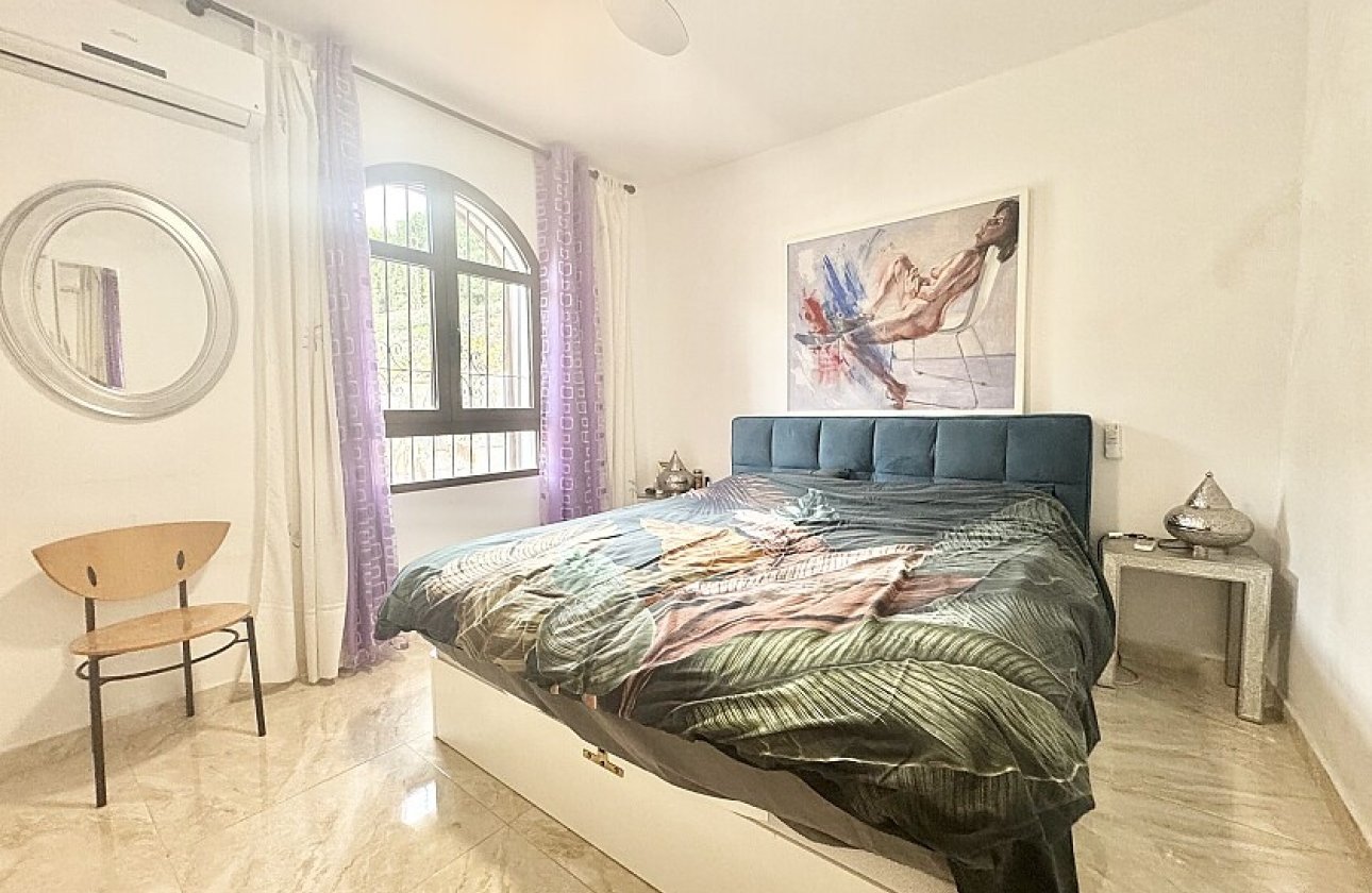 Resale - Villa - Orihuela Costa - Villamartín