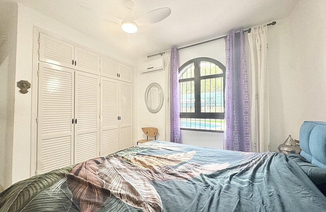 Resale - Villa - Orihuela Costa - Villamartín