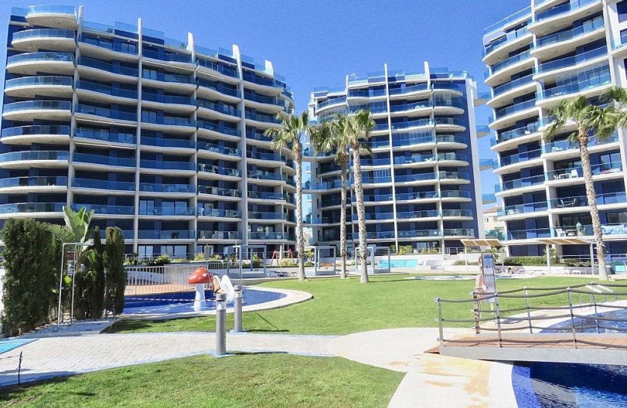 Resale - Apartment / flat - Punta Prima