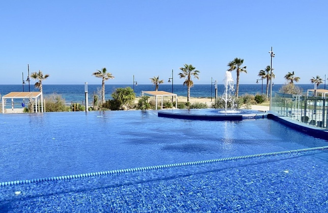 Resale - Apartment / flat - Punta Prima