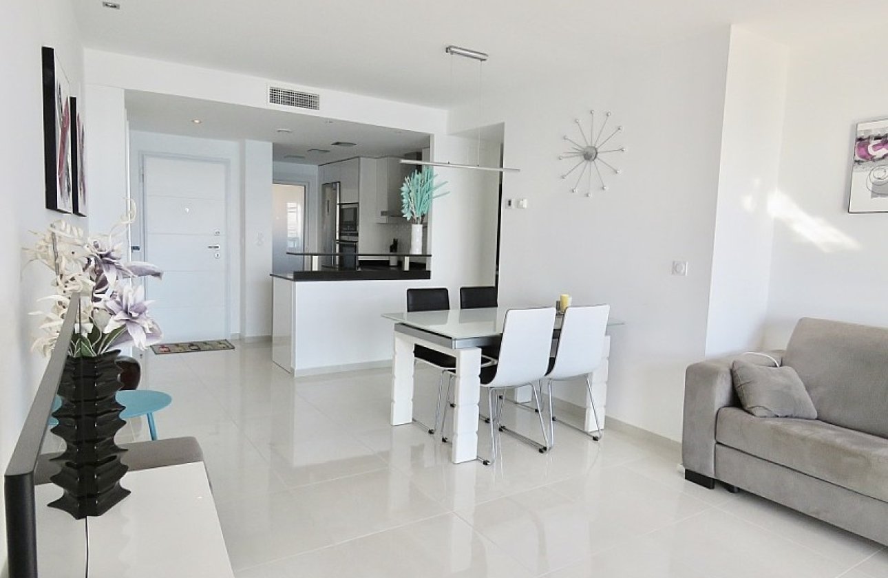 Resale - Apartment / flat - Punta Prima