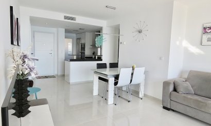 Resale - Apartment / flat - Punta Prima